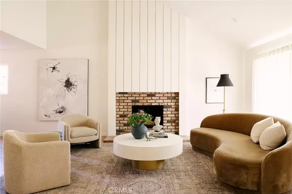 Burbank, CA 91504,3107 Highland View DR