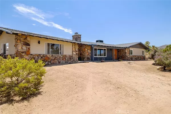 9163 Joshua LN, Yucca Valley, CA 92284