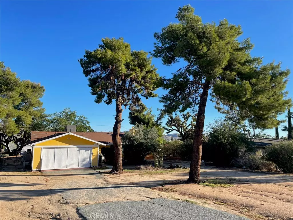 Yucca Valley, CA 92284,56616 Joshua