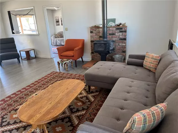 Joshua Tree, CA 92252,60601 La Mirada TRL