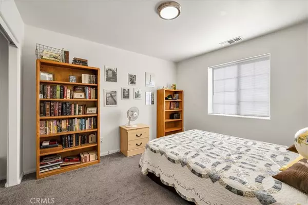 29 Palms, CA 92277,6262 Smoke Tree AVE