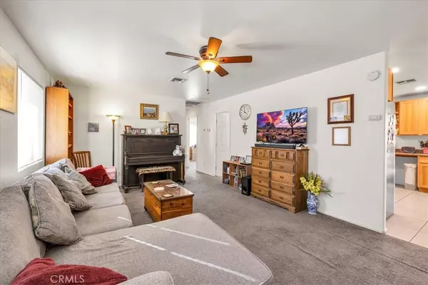 29 Palms, CA 92277,6262 Smoke Tree AVE