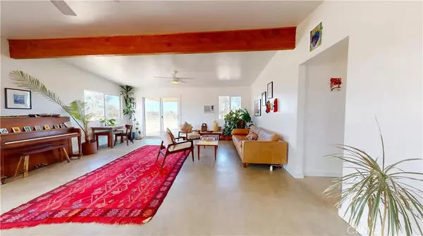 Landers, CA 92285,1271 Dakota