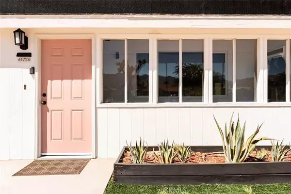 Joshua Tree, CA 92252,61724 Hilltop DR