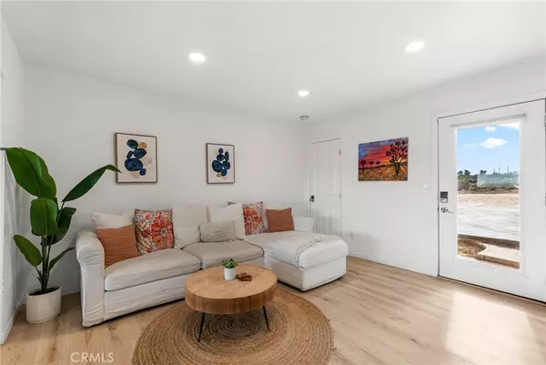 Landers, CA 92285,55500 Massachusets