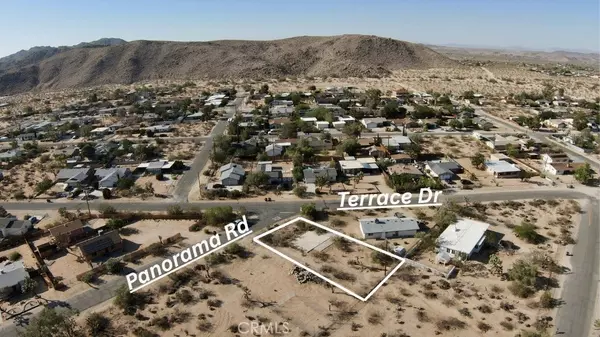 Joshua Tree, CA 92252,6083 Panorama