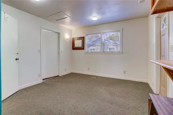 Lakeport, CA 95453,930 11th ST