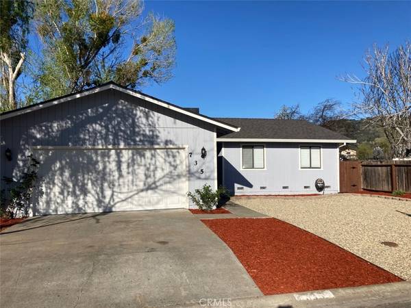 735 Bass LN, Clearlake Oaks, CA 95423