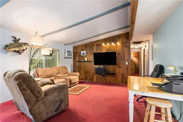 Clearlake Oaks, CA 95423,400 Sulphur Bank Dr #66
