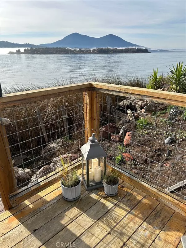 Clearlake Oaks, CA 95423,13050 Island DR #25