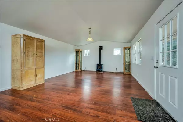 Clearlake Oaks, CA 95423,21710 E Highway 20