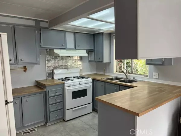 Clearlake Oaks, CA 95423,400 Sulphur Bank DR #20