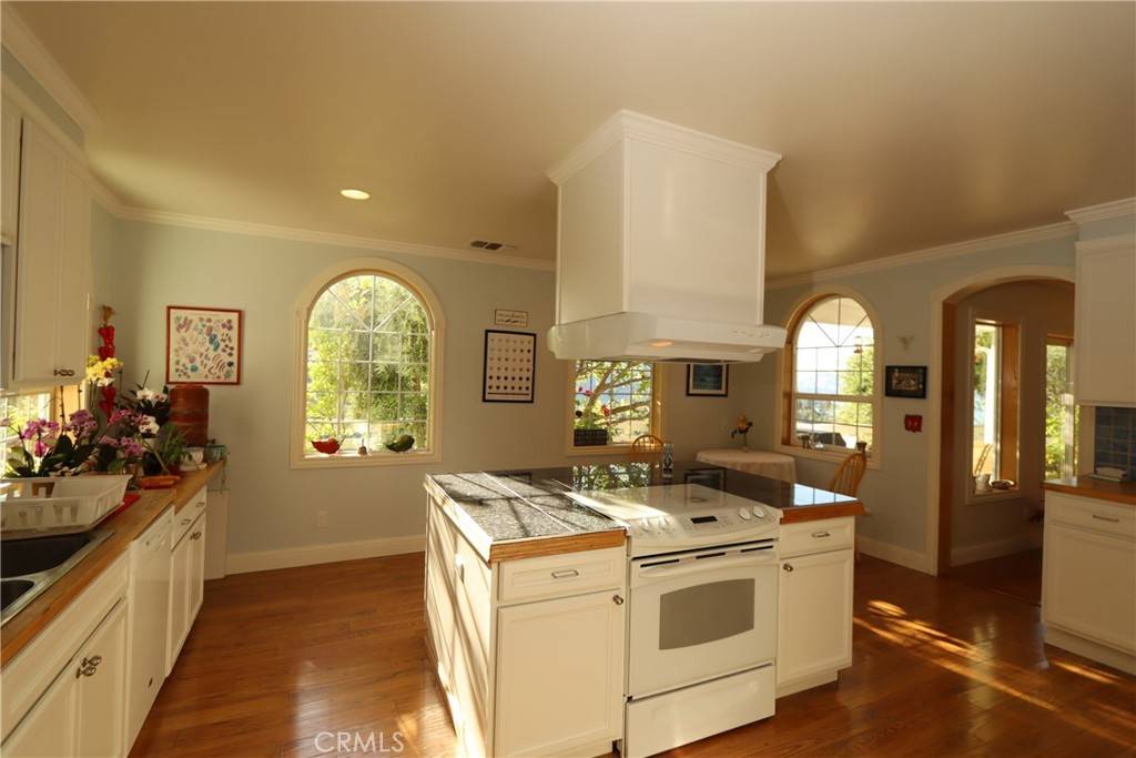 Kelseyville, CA 95451,4875 Tuolumne CT