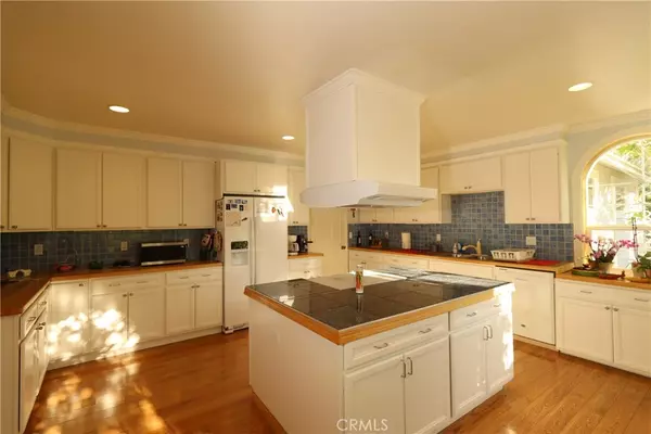 Kelseyville, CA 95451,4875 Tuolumne CT