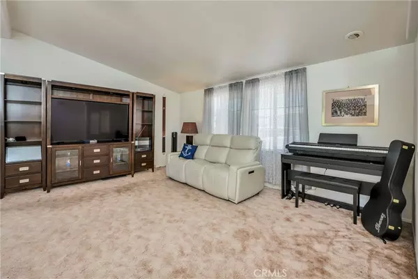 Clearlake Oaks, CA 95423,13491 Anchor Vlg