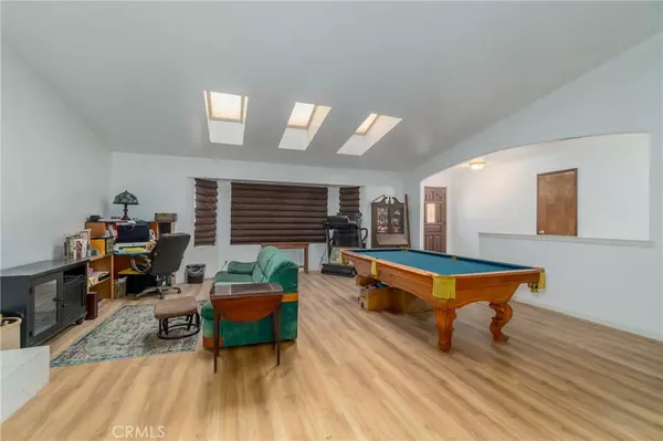 Clearlake Oaks, CA 95423,2961 Peach WAY