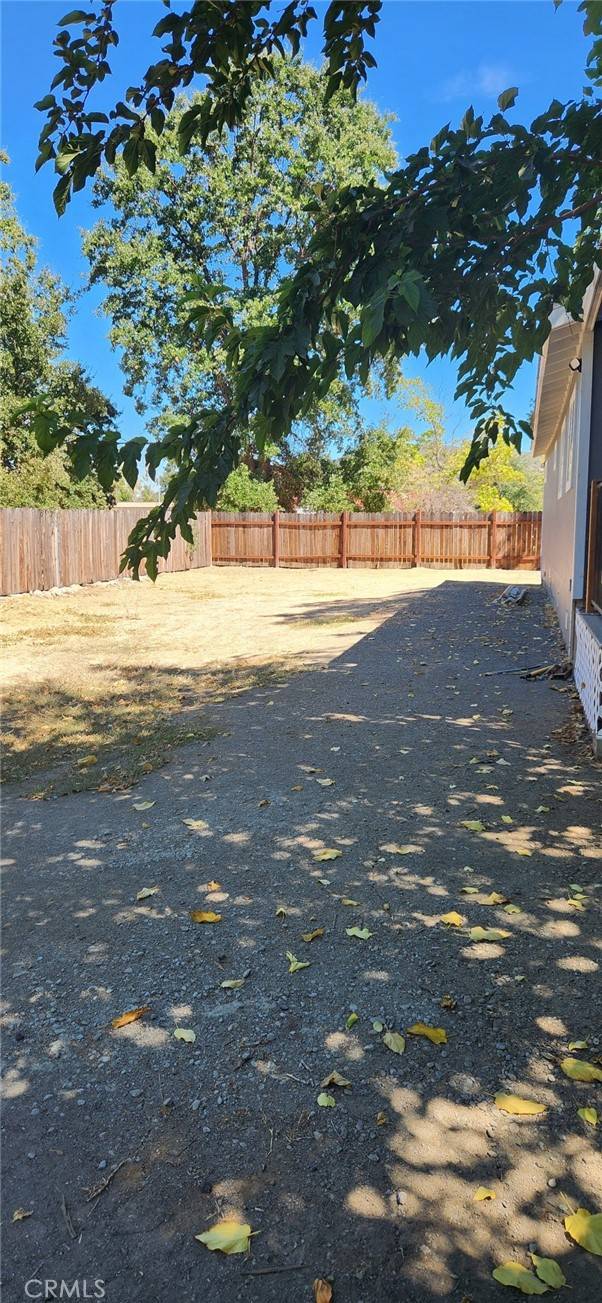 Clearlake, CA 95422,3590 Redwood ST