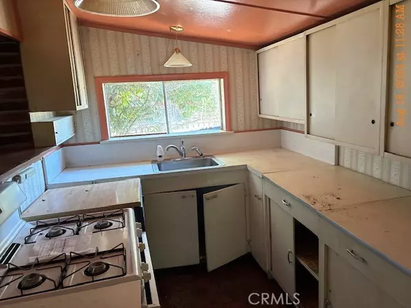 Clearlake, CA 95422,14965 Putnam LN