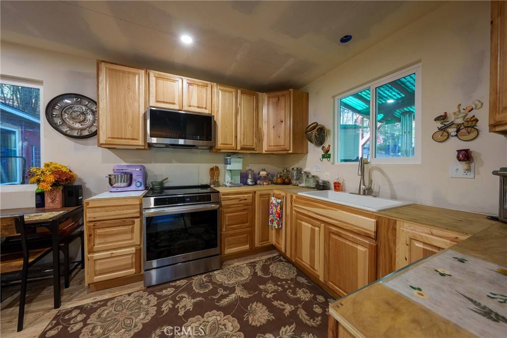 Kelseyville, CA 95451,8427 Saddle RD