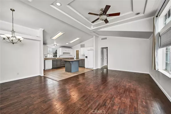 Clearlake Oaks, CA 95423,400 Sulphur Bank DR #24