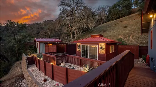 Lucerne, CA 95458,7047 Panoramic DR
