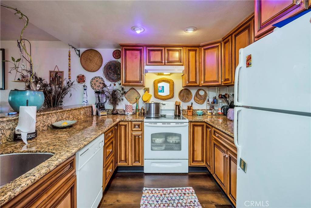 Lakeport, CA 95453,10 Royale AVE #2