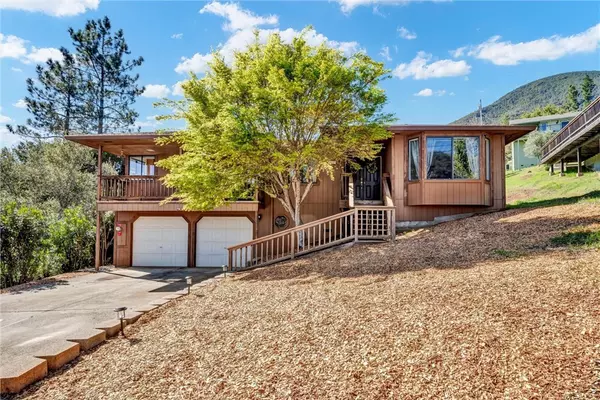 8585 Peninsula View DR, Kelseyville, CA 95451