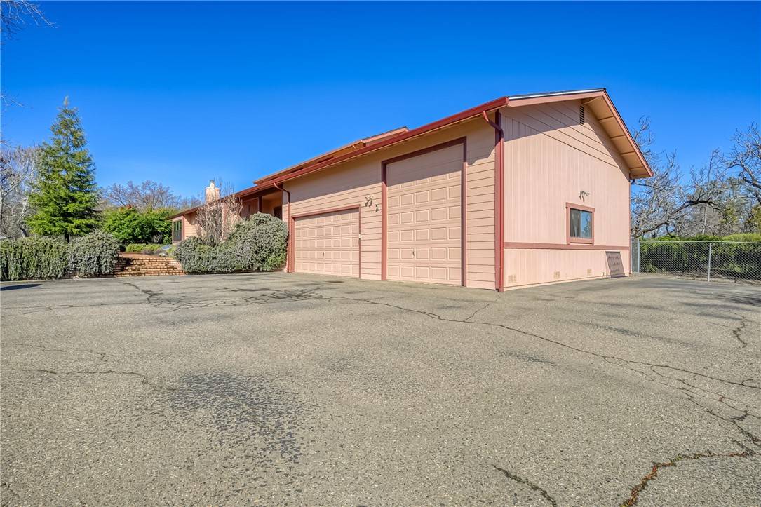 Lakeport, CA 95453,6535 Highland Springs RD