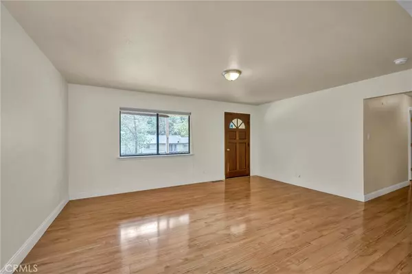 Cobb, CA 95426,10005 Meadow DR