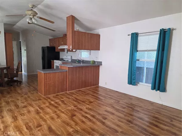 Lakeport, CA 95453,5330 Lakeshore BLVD #42