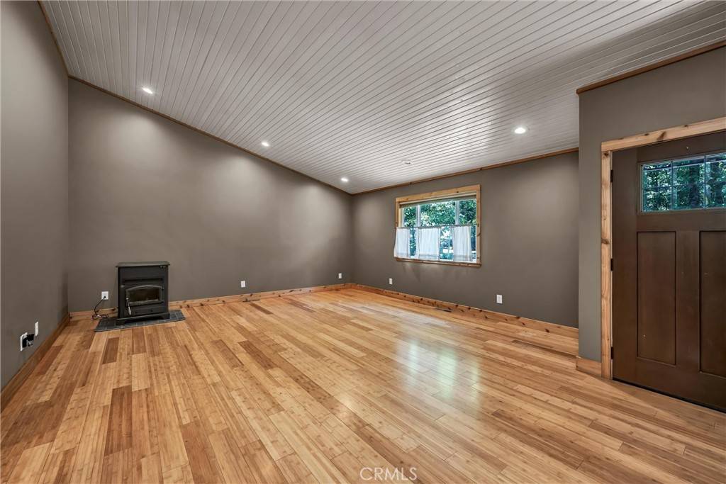 Cobb, CA 95426,16600 Mountain View DR