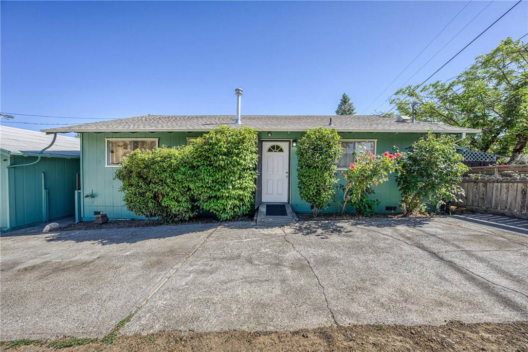 Clearlake, CA 95422,3206 4th ST