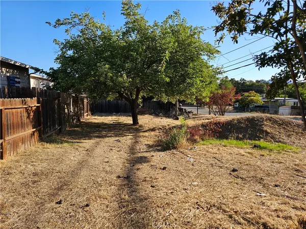 Clearlake, CA 95422,15903 40th AVE