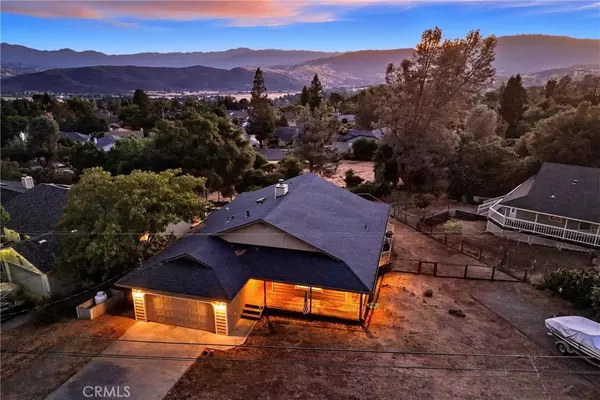 19231 Ravenhill RD, Hidden Valley Lake, CA 95467