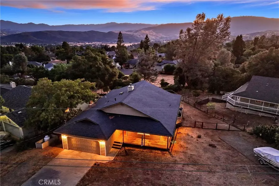 19231 Ravenhill RD, Hidden Valley Lake, CA 95467