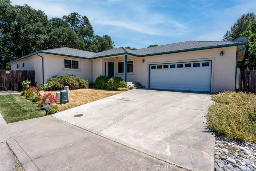 1055 Penelope CT, Lakeport, CA 95453