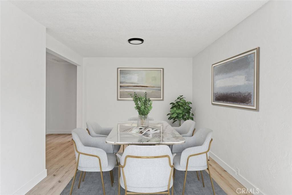 Ukiah, CA 95482,298 Warren DR