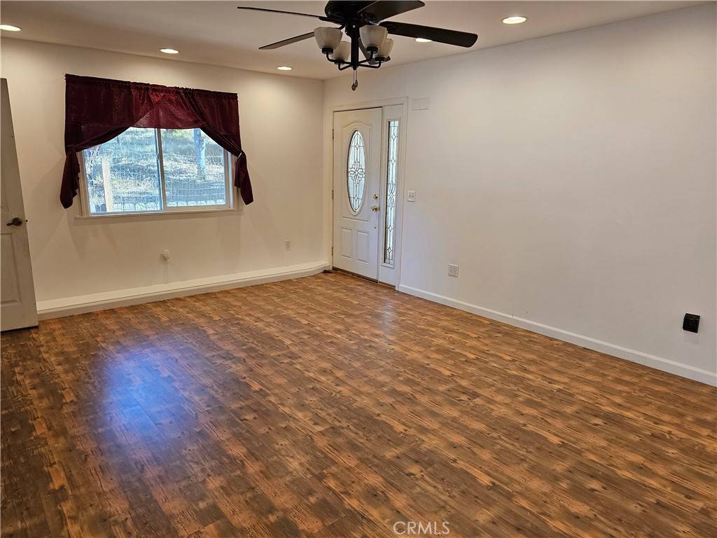 Clearlake, CA 95422,5532 Pine AVE