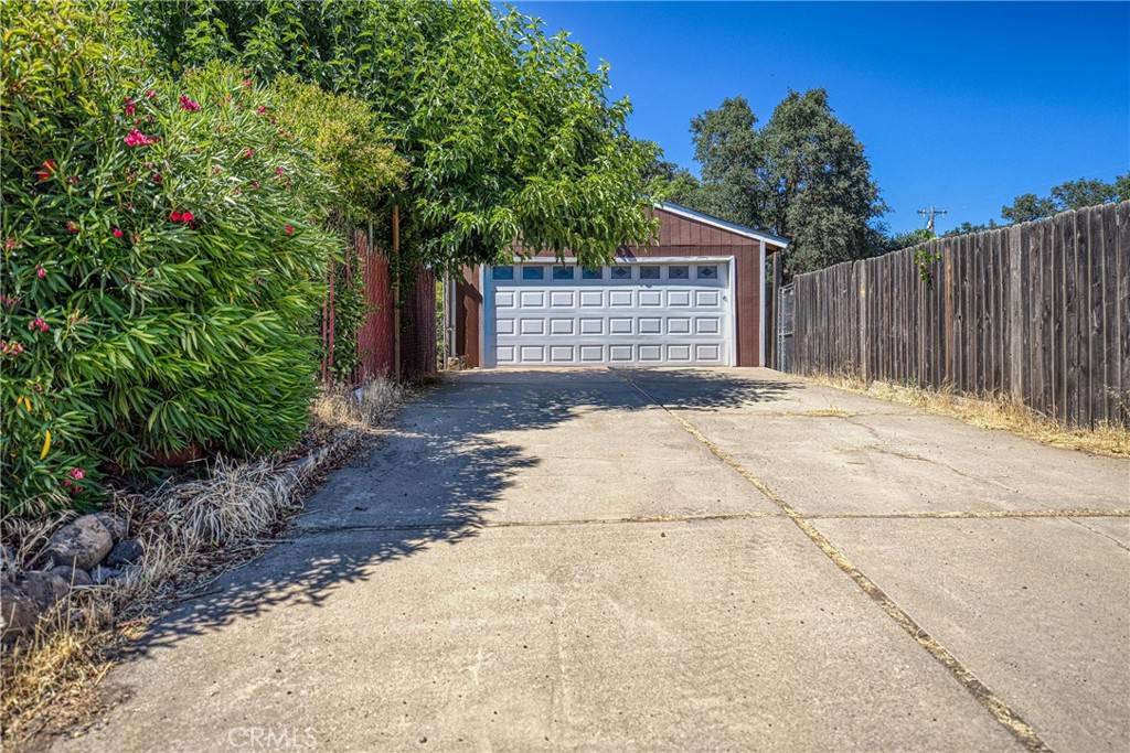 Clearlake, CA 95422,16080 40TH AVE