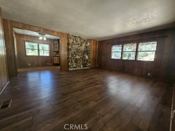 Clearlake, CA 95422,3580 Deertrail RD