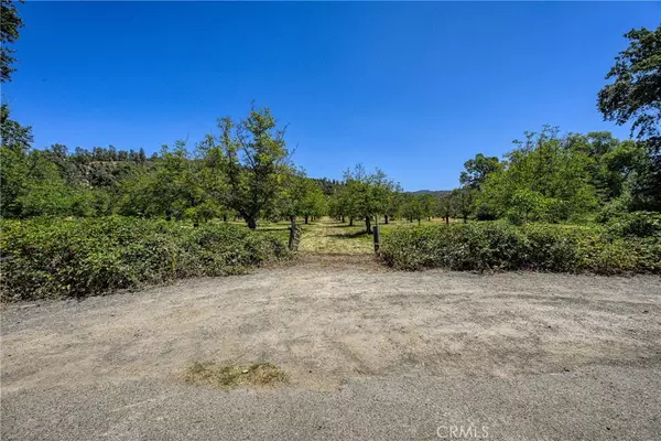 1286 Pitney LN, Upper Lake, CA 95485