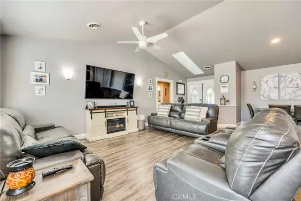 Hidden Valley Lake, CA 95467,19863 Mountain Meadow S