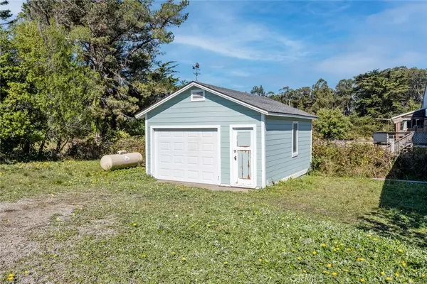 Mendocino, CA 95420,15050 Caspar RD