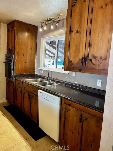 Clearlake, CA 95422,6795 Stonybrook