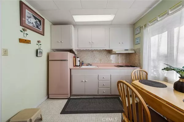 Clearlake, CA 95422,14051 - 14043 Lakeshore DR #5 & 6