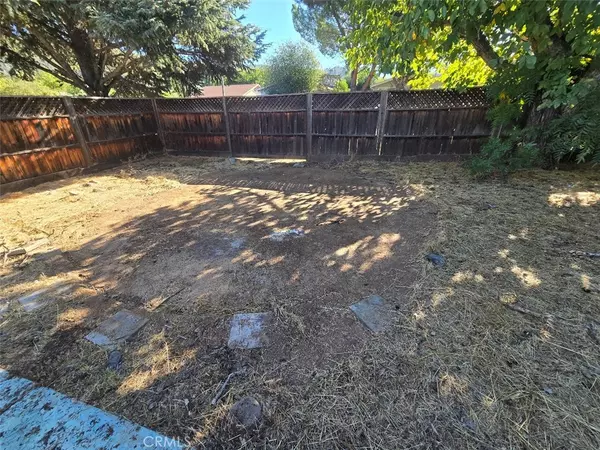 Clearlake Oaks, CA 95423,13972 Apple LN