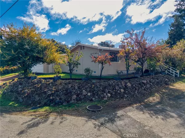 Clearlake, CA 95422,15206 Taft