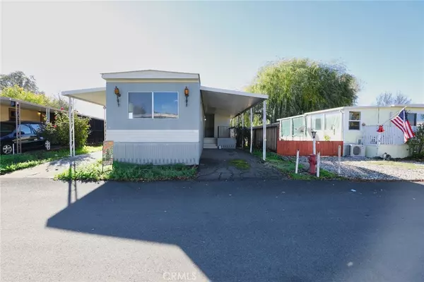 Kelseyville, CA 95451,5701 Live Oak #15