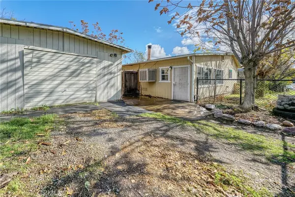 Clearlake Oaks, CA 95423,70 Shaul ST