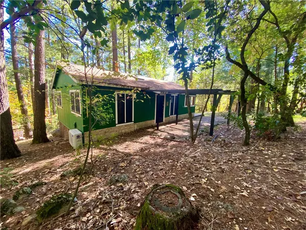 17040 Edgewood WAY, Cobb, CA 95426